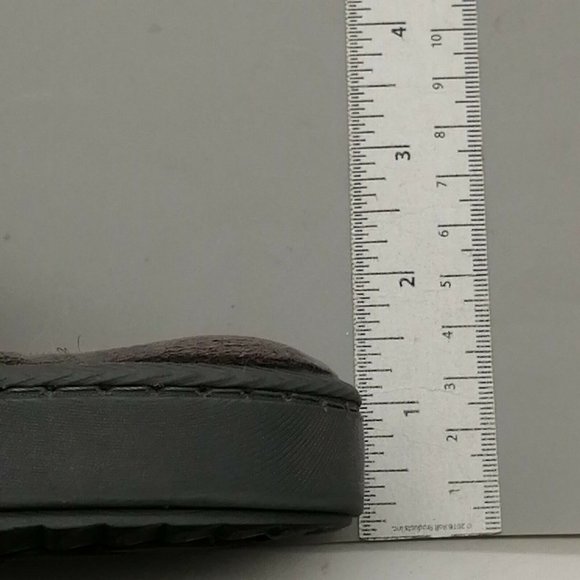 Snugleaves Womens Flat Heel Slide Slipper Cushioned Grey‎ Faux Fur Sz Med 7-8 - Picture 7 of 9